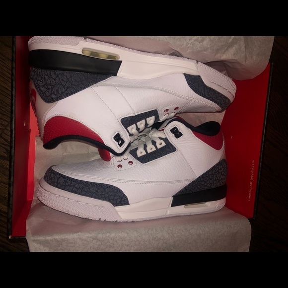 Jordan Shoes - Air Jordan 3 retro SE (brand new in box)